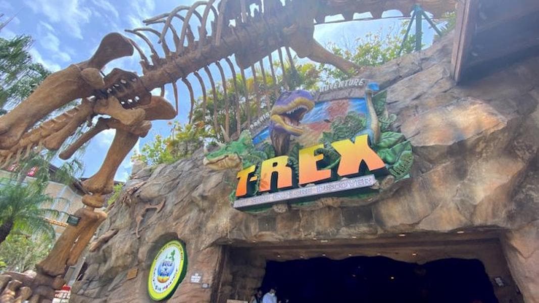 Review! We’re Dining at T-Rex in Disney World, But Will Our Meal Be Dino-MITE??