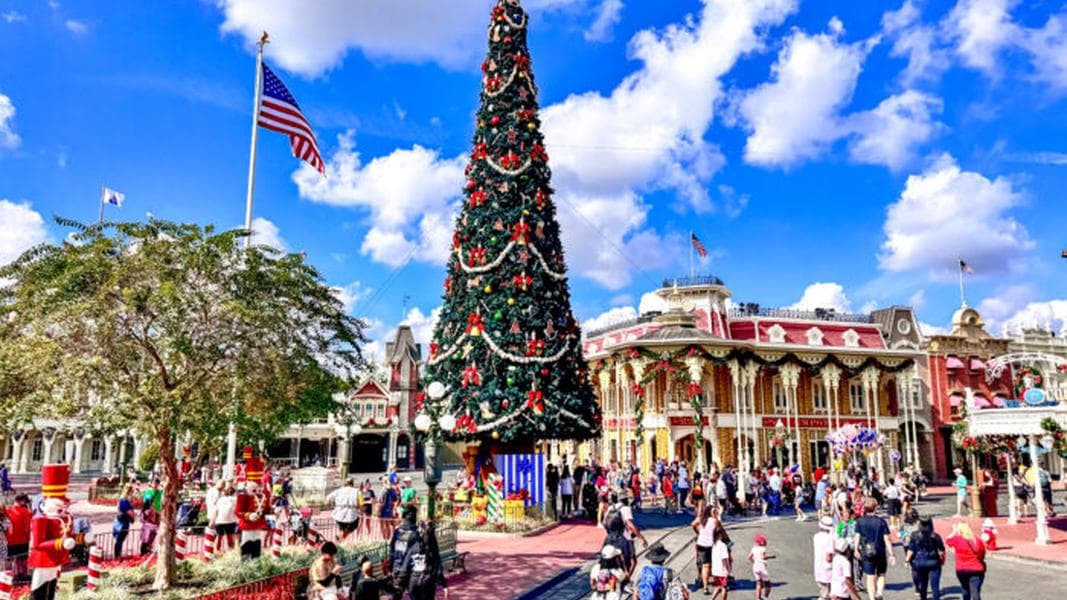 The 12 Closures You Need to Know About If You Are Heading to Disney World for Christmas