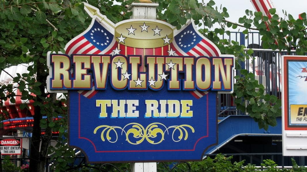 Trip Report: Rainy Day at Six Flags Great America, Part 2