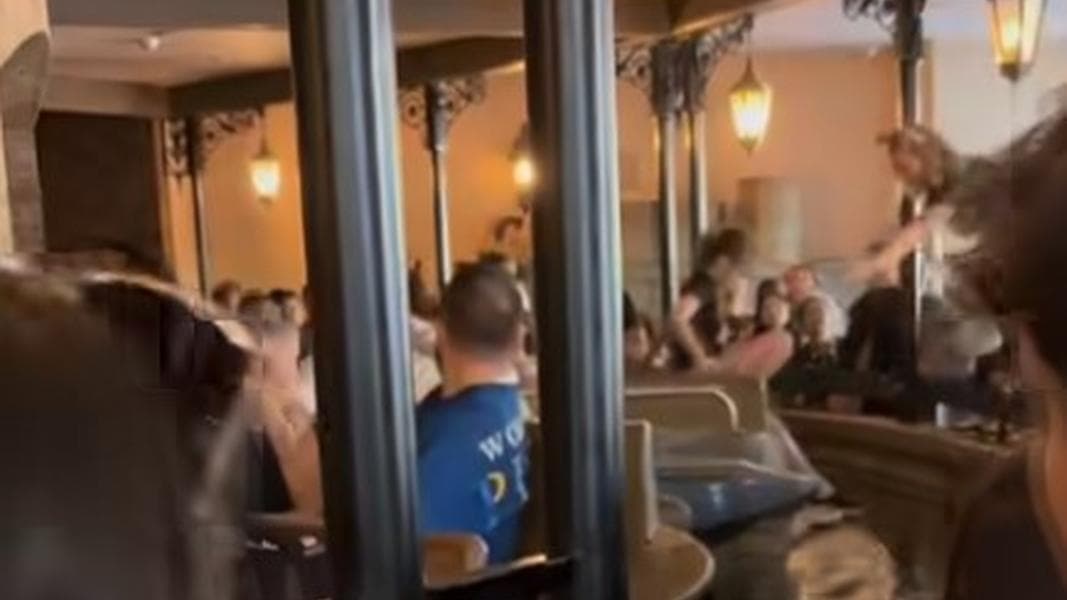 Video of Entire Boat of Guests Walking off Disneyland’s Pirates of the Caribbean Ride After Being Stuck