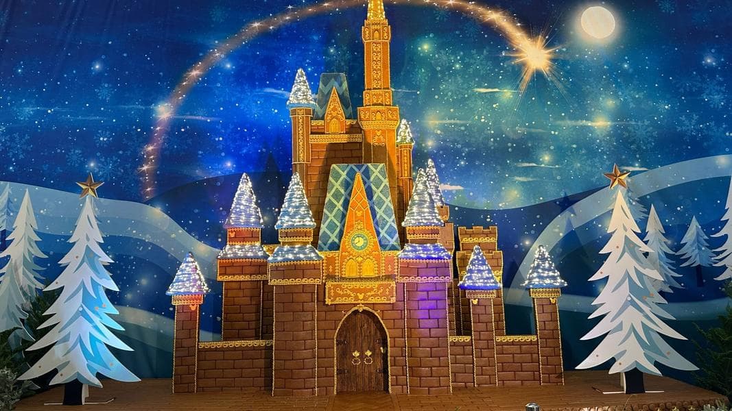 Cinderella’s Dream Castle-Inspired Gingerbread Display Installed at Disney’s Contemporary Resort