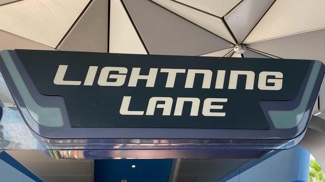 Lightning Lane Passes Increase in Price for Christmas and New Year Weeks