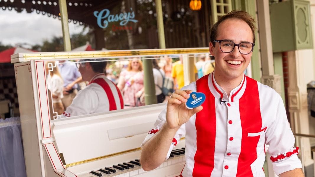 Casey’s Corner Pianist Grayson Smith Recognized with Walt Disney Legacy Award
