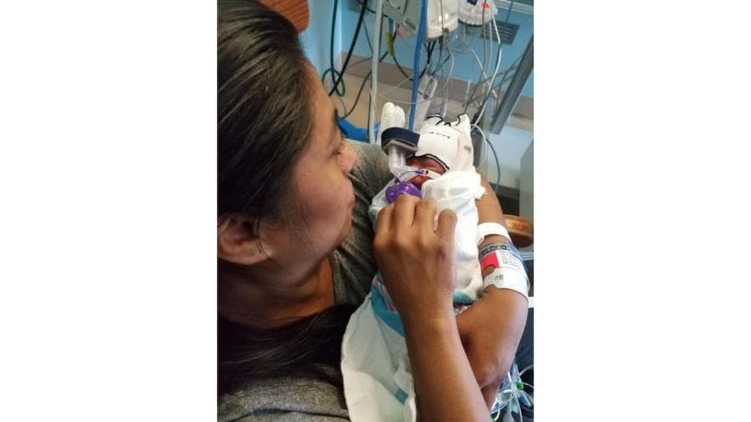 Woman gives birth to baby boy at Six Flags Over Georgia