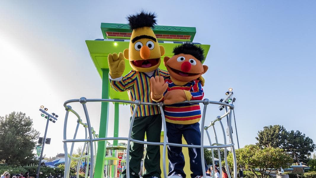 SeaWorld San Diego kicks off summer with Memorial Day Weekend fun