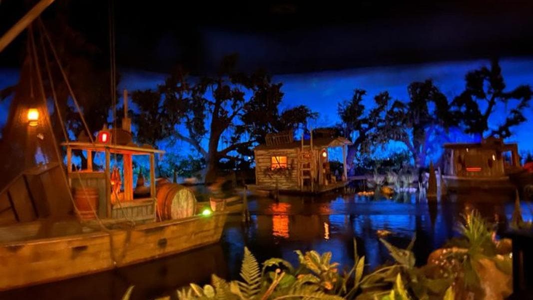 REVIEW: This Restaurant Provides One of the Most Unique Experiences at Disneyland