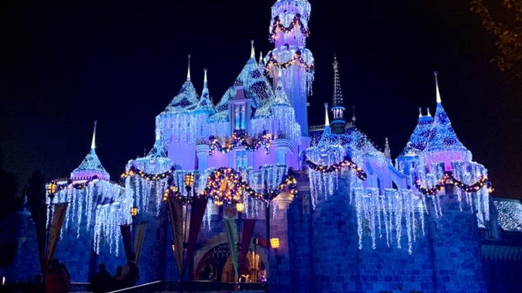 NEWS: Holiday Celebrations Are Coming BACK to Disneyland Resort