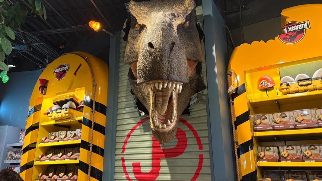 PHOTOS: Jurassic Outfitters Gets New Dinosaur Figures, Control Panel, and More in Universal Islands of Adventure