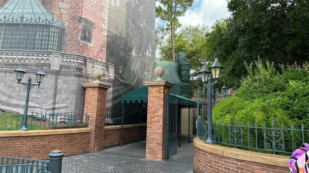 Exit Scrim Goes Up at Haunted Mansion in Magic Kingdom