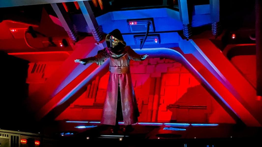 Halloween Horror Nights and Star Wars: Rise of the Resistance Among 2024 Golden Ticket Awards Winners