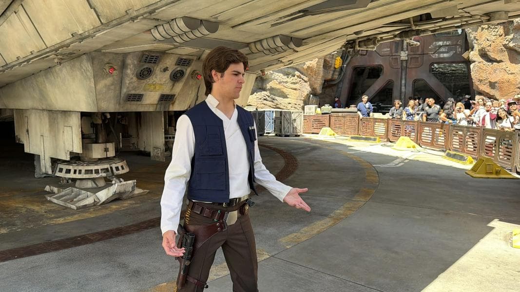 PHOTOS: Han Solo Meet & Greet at the Millennium Falcon for Star Wars: Galaxy’s Edge Timeline Shift at Disneyland