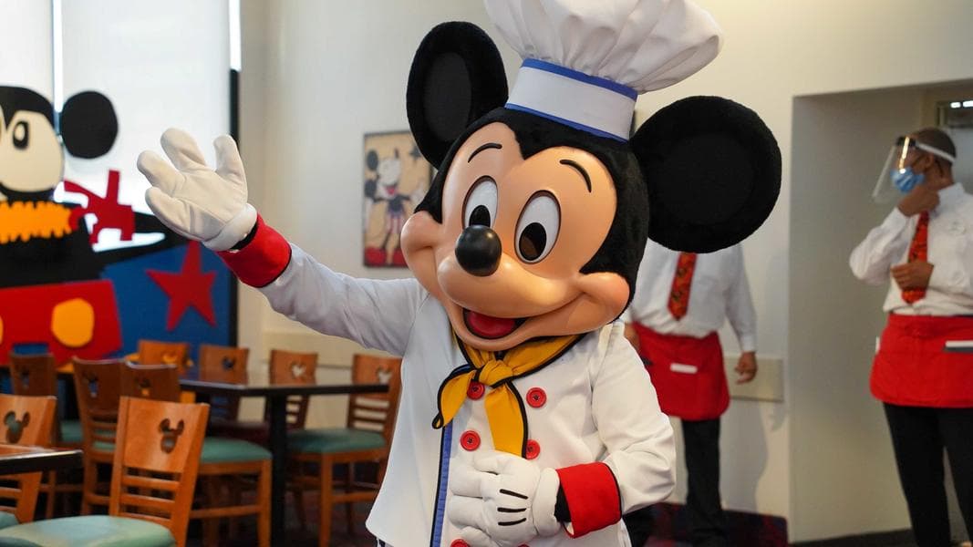 BREAKING: Buffet Returning to Chef Mickey’s Character Dining at Disney’s Contemporary Resort in 2023