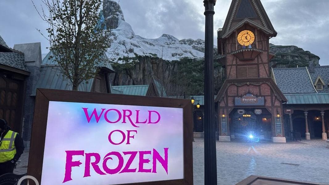 Cast Member preview dates announced for World of Frozen & Disney Adventure World