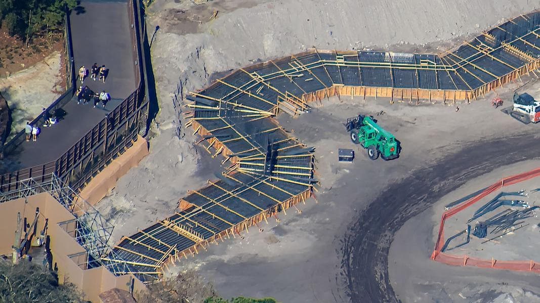 Aerial Piston Peak Photos Reveal Possible Ride Structure in Magic Kingdom