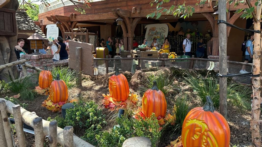 Brand New Storybook Circus, Frontierland, and Winnie the Pooh Halloween Decorations in Magic Kingdom