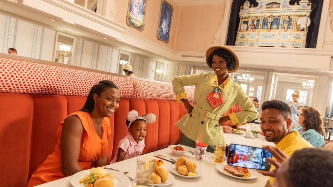 Disney Reveals First Look at Tiana and More Characters Coming to 1900 Park Fare