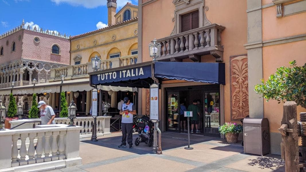 EPCOT & Disney Springs Staff Wear Union Buttons Onstage in Unprecedented Move