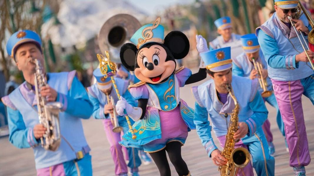 Minnie and the Disney Marching Band are back: now in Disney Adventure World