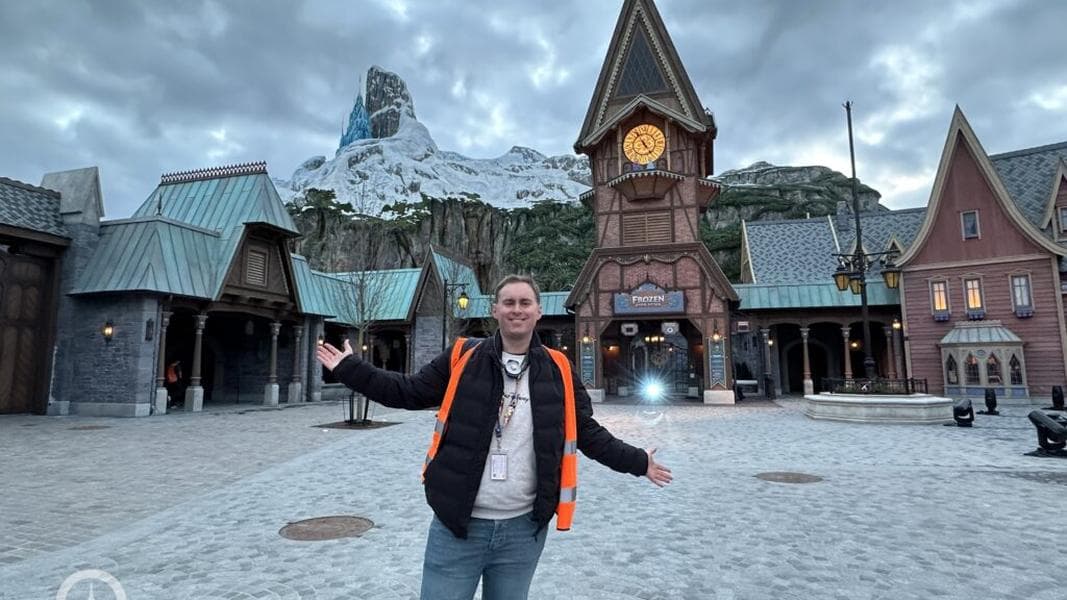 I visited World of Frozen & Disney Adventure World: My First impression