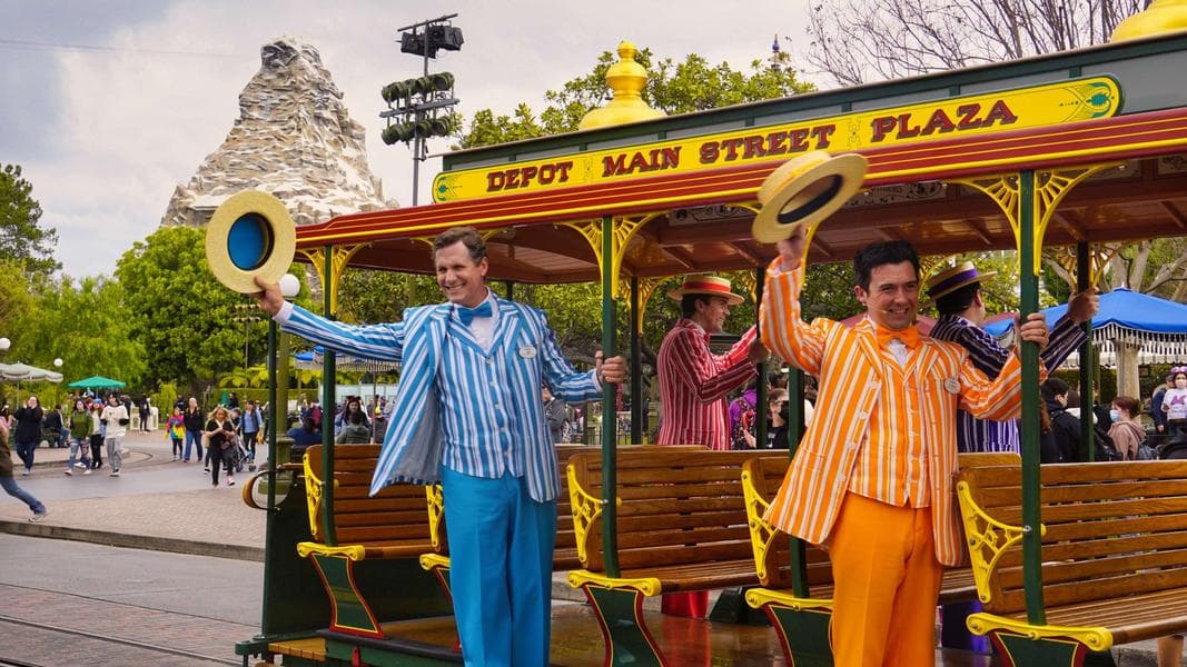 President’s Day Crowds, Refurbishments, Festival Booths & More: Disneyland Resort Photo Report 2/21/22