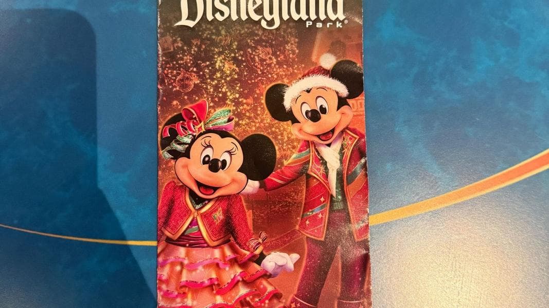 Disneyland Holiday Map Arrives at Disneyland for the 2025 Holiday Season