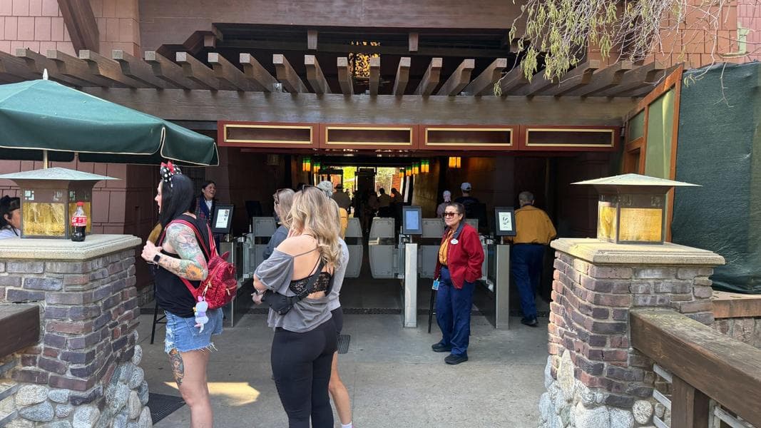 Disney’s Grand Californian Park Gate Has Reopened
