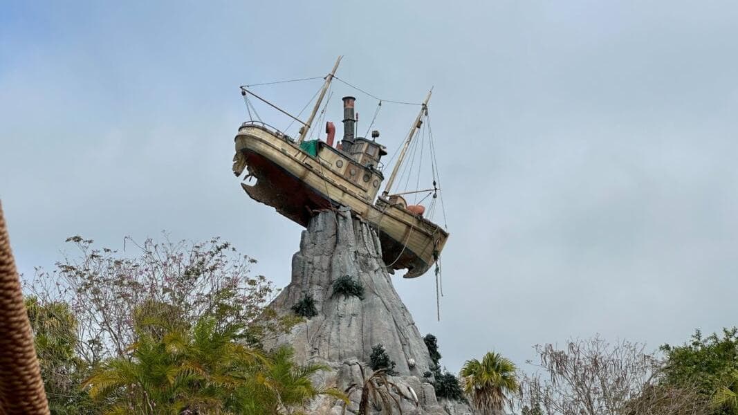 Disney’s Typhoon Lagoon and Universal Volcano Bay Water Parks Both Closed Due to Weather