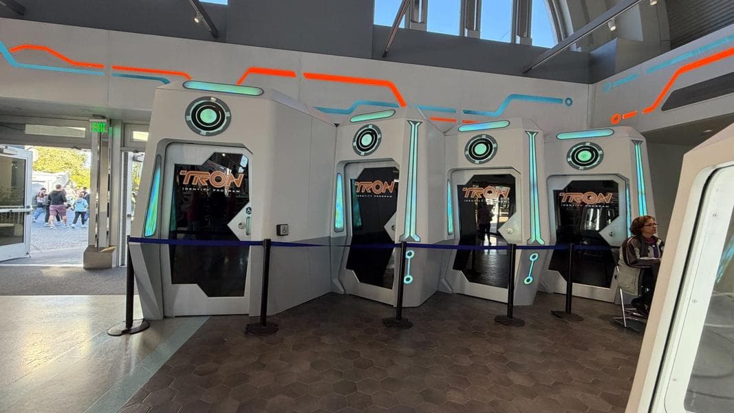 TRON Custom Action Figure Experience Closed at Magic Kingdom