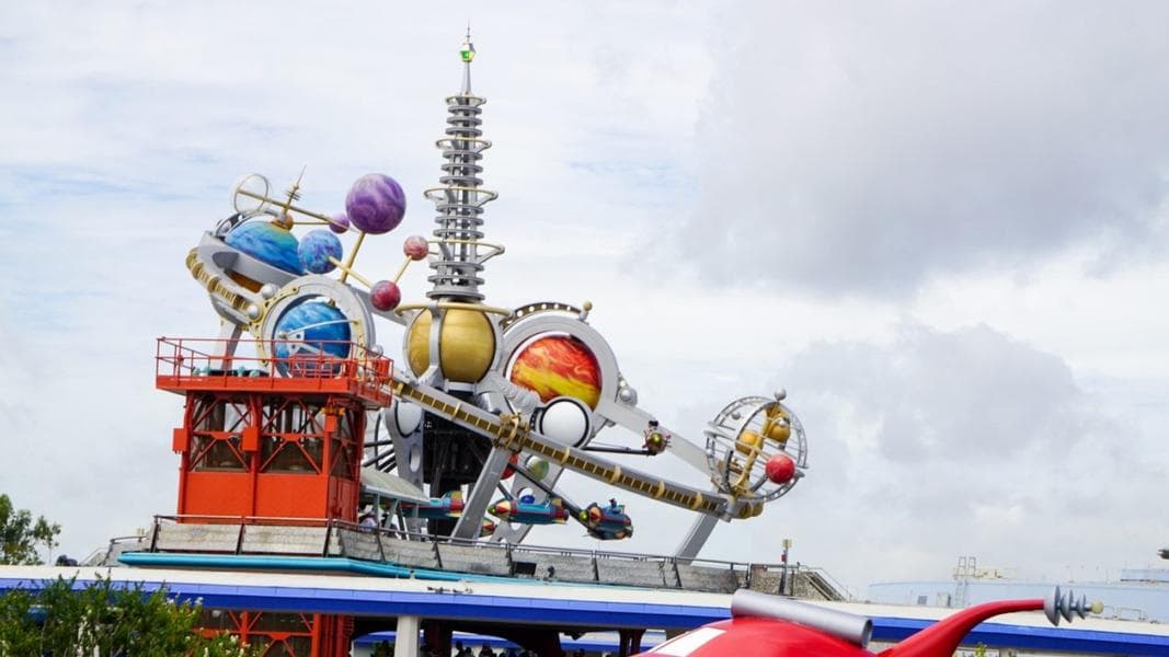 PHOTO REPORT: Magic Kingdom & EPCOT 6/22/21 (Rope Drop Returns, Plexiglass Removed From Multiple Attractions, Mission: SPACE Space Race Panels Uncovered, and More)