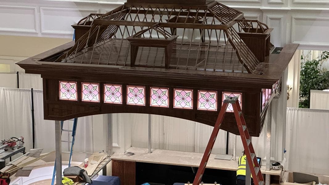 Birdcage Bar Gets Final Roof Element, Floral Paneling, & More Grand Floridian Lobby Construction