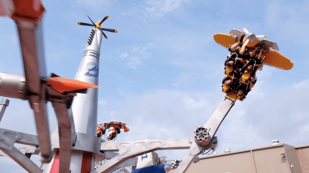 Full tour of Aeronautica Landing, Carowinds’ new flight-themed land