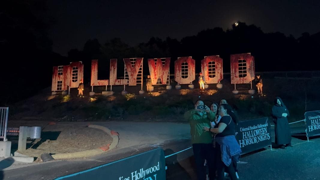 Exit the Blumhouse – HHN Terror Tram Paused When Guests Escape Into Woods