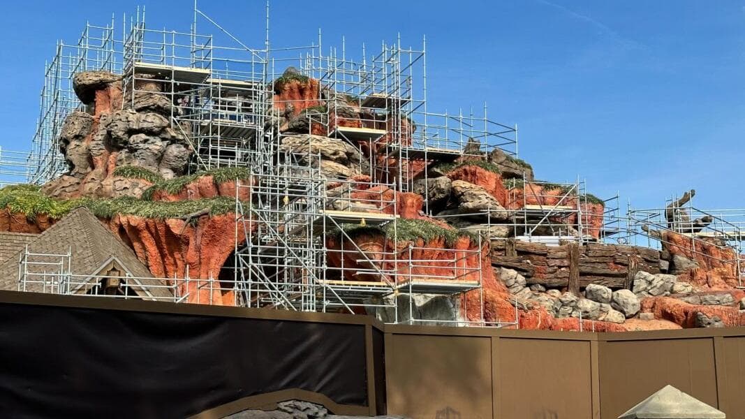 Crews Prepare to Tear Up Queue of Splash Mountain for Tiana’s Bayou Adventure Transformation at Magic Kingdom