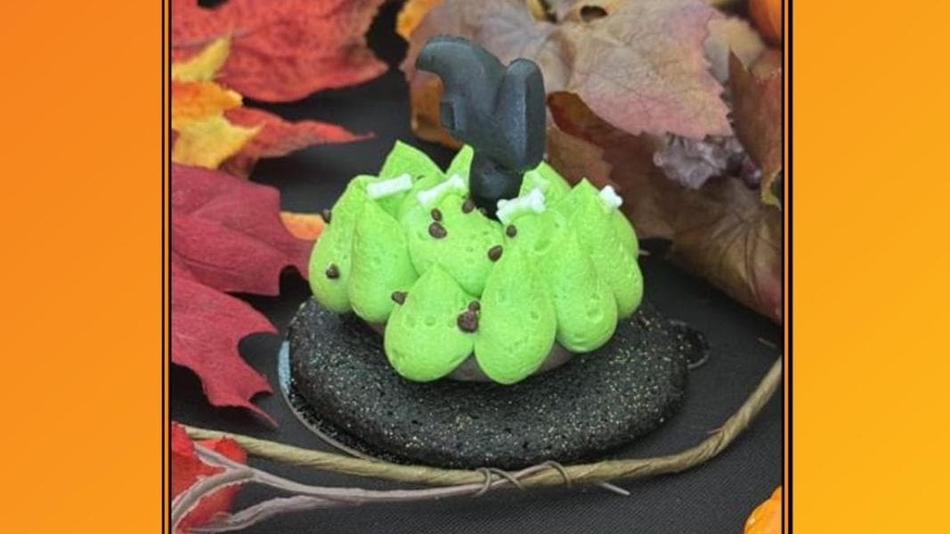 Free Halloween Treat for Universal Orlando Annual Passholders