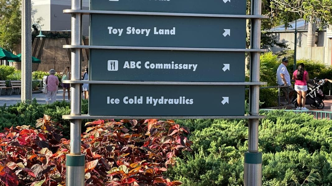‘Ice Cold Hydraulics’ Sign Returns to Disney’s Hollywood Studios with Correct Spelling