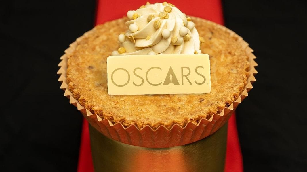 ‘New’ Toffee and Coconut Blondie Celebrates the Oscars at Disney’s Hollywood Studios