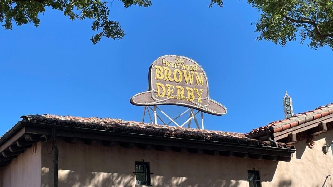 PHOTOS: Neon Signs Return to The Hollywood Brown Derby at Disney’s Hollywood Studios