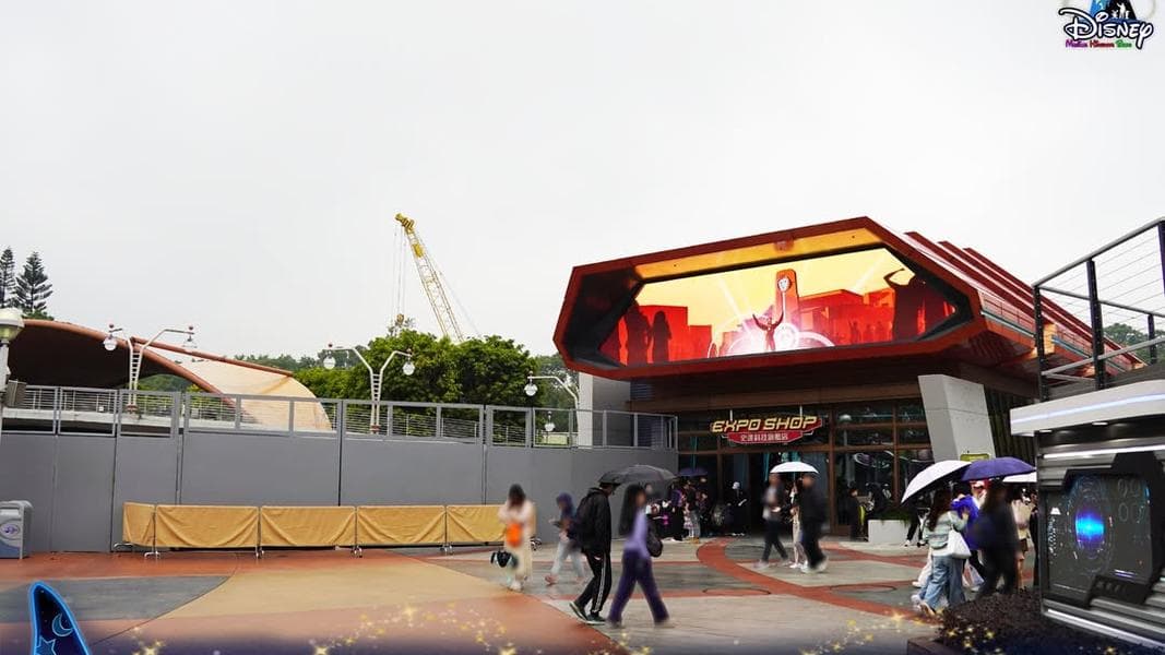 Construction Walls Go Up for New Marvel Drop Tower at Hong Kong Disney