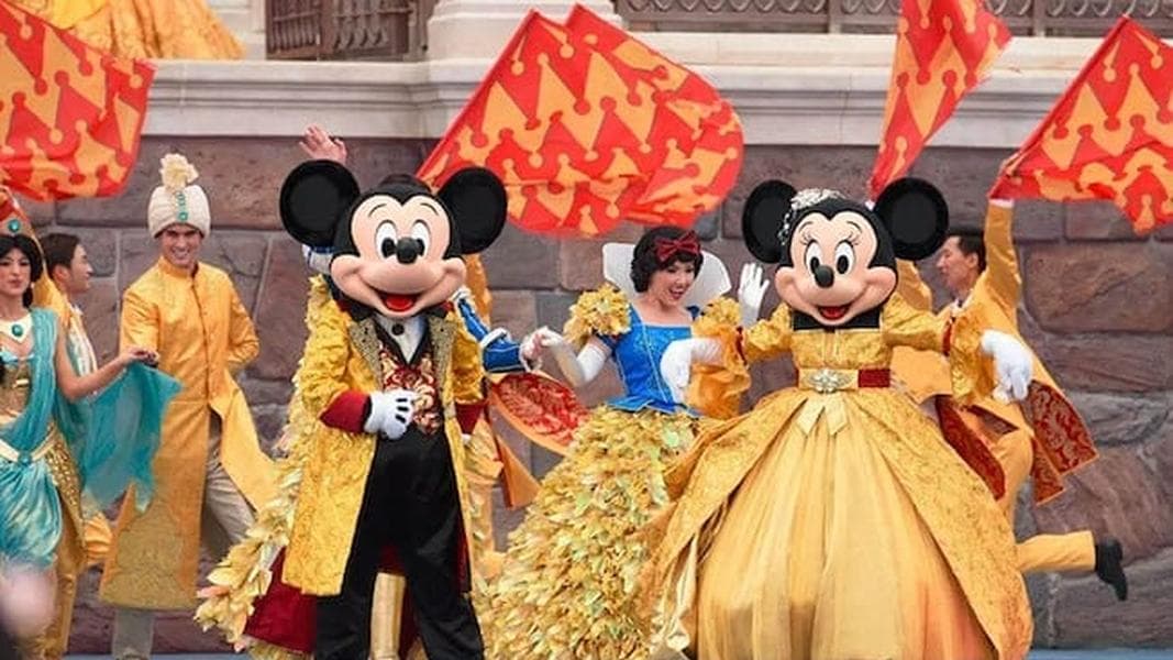 Opening Day ‘Golden Fairytale Fanfare’ Stage Show Pulled from Website, Reportedly Closed at Shanghai Disneyland