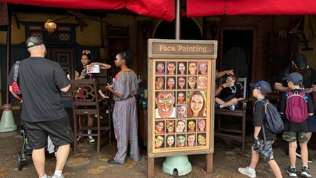 Face Painting Kiosk Moved to Adventureland at Magic Kingdom