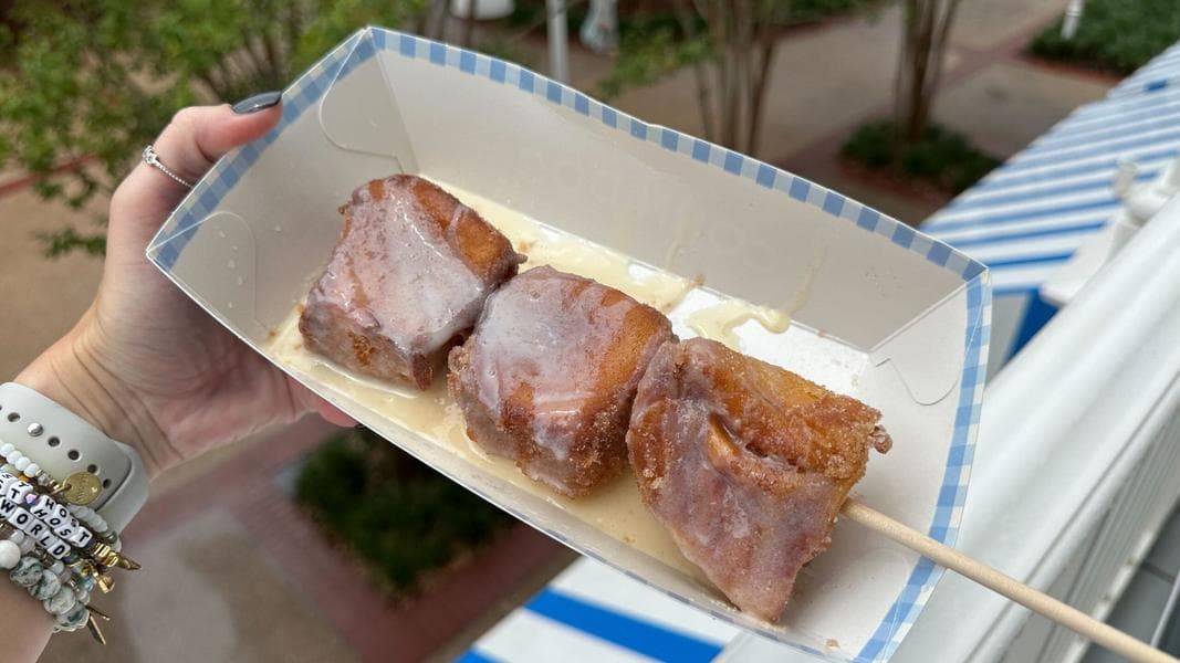 Fried King’s Hawaiian Rolls Change the Game at Blue Ribbon Corn Dogs