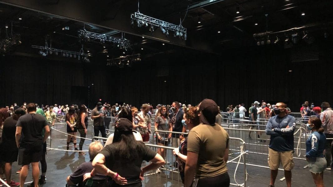 PHOTOS: Universal Studios Florida Reroutes Haunted House Queues Through Vacant Soundstages