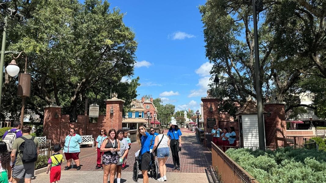 Sewage Shuts Down Attractions and More at Magic Kingdom, Cavalcades Canceled