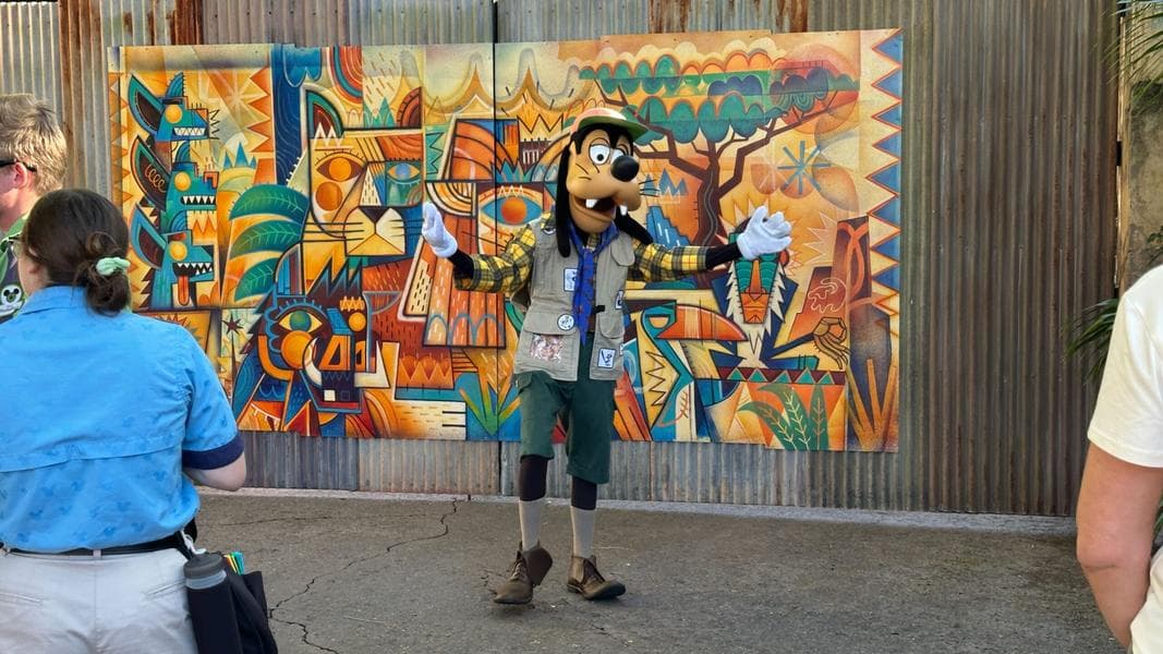 Disney’s Animal Kingdom Goofy Meet and Greet Moves