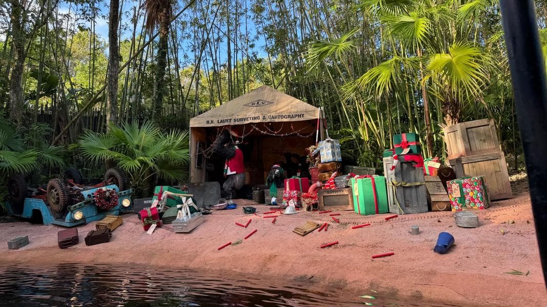 See Five Holiday Versions of Magic Kingdom Attractions at Mickey’s Very Merry Christmas Party