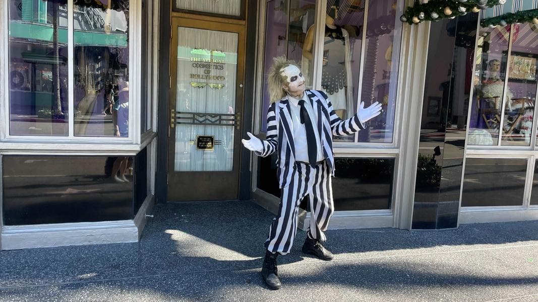 PHOTOS: Beetlejuice Makes a Non-Distanced Appearance at Universal Studios Florida