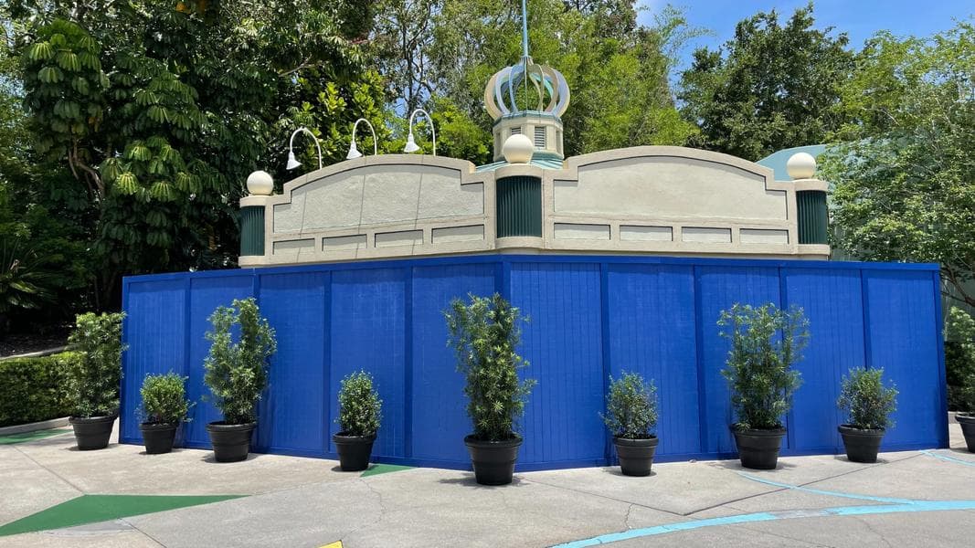 Construction Walls Up Around Possible Future Shrek & Donkey Meet and Greet Location in Universal Studios Florida
