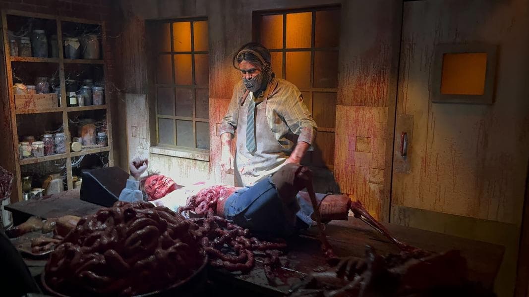 Full Video of The Texas Chainsaw Massacre: The Legacy of Leatherface House at Halloween Horror Nights 2024