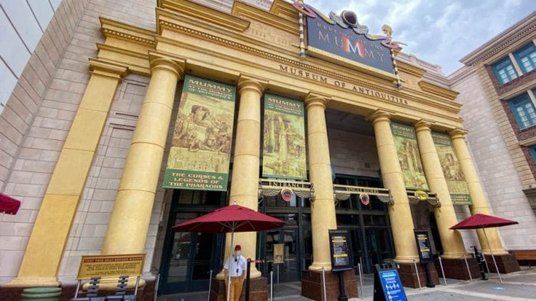 NEWS: Woman Dies on Revenge of the Mummy Roller Coaster at Universal Orlando