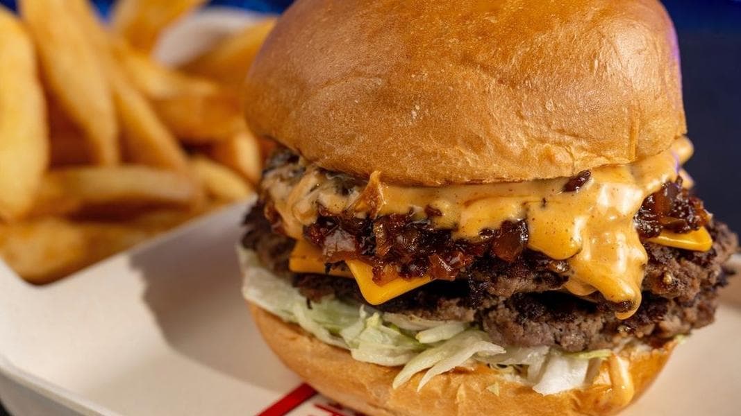 Chow Down: All the Hamburgers at Walt Disney World Resort Parks